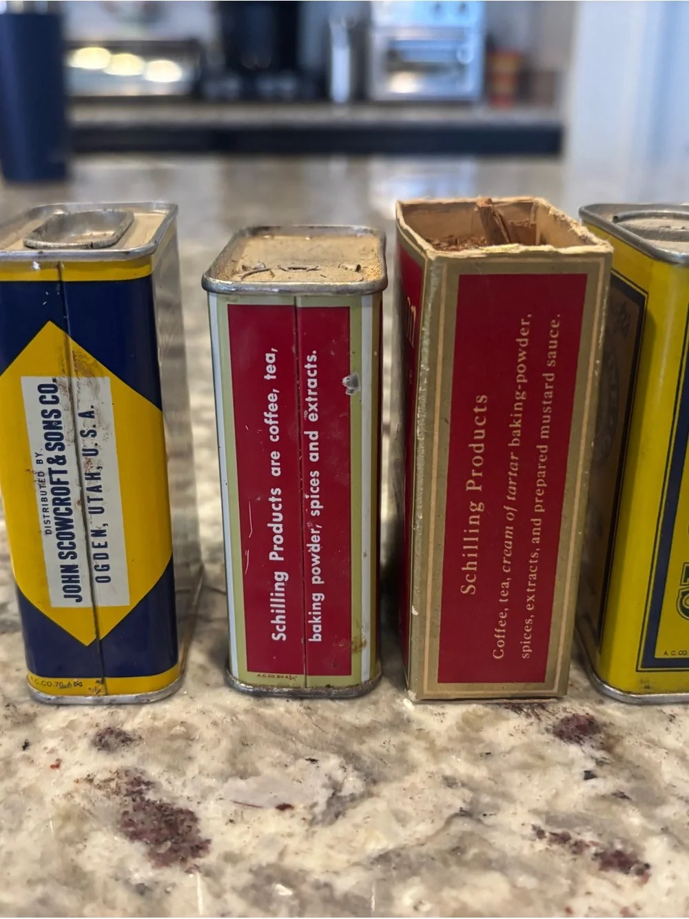 Scowcroft Blue Pine Vintage Turmeric & Cloves Tin Set - Yellow & Navy
